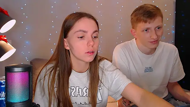 juliaanddima online show from 02.18.25