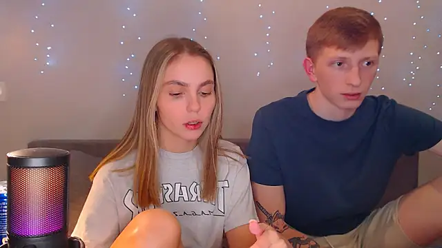 juliaanddima online show from 03.18.25