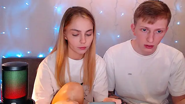 juliaanddima online show from 09.26.25