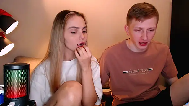 juliaanddima online show from 11.09.25