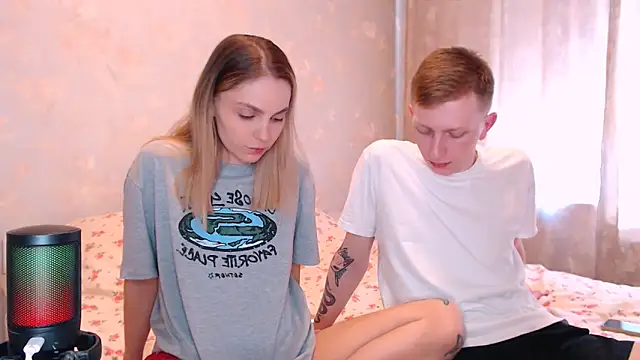juliaanddima online show from 04.21.26