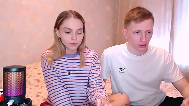 juliaanddima online show from 04.23.26