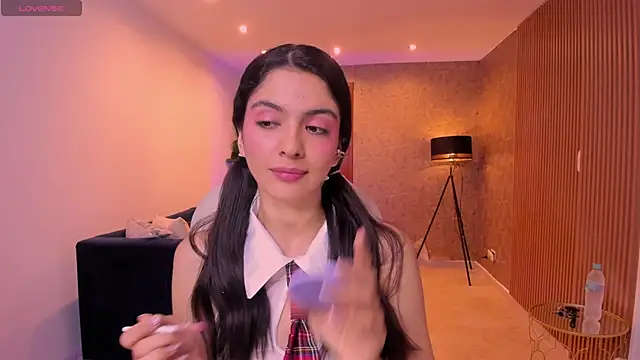 miiaa evans online show from 10.21.25