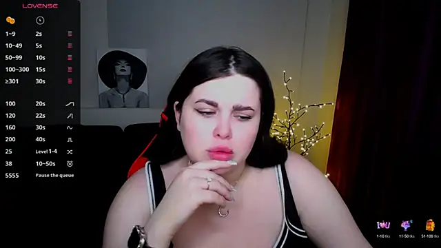 Emily Mo online show from 02.04.25