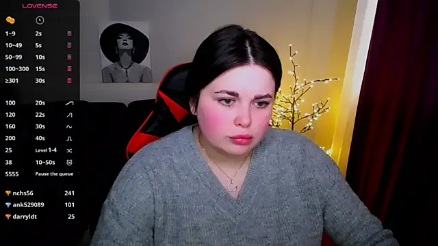 Emily Mo online show from 02.07.25