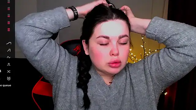 Emily Mo online show from 02.09.25