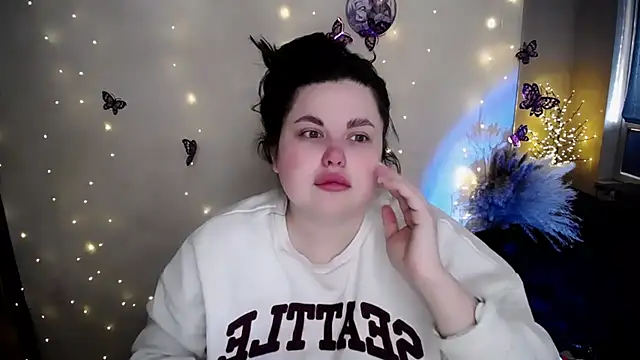 Emily Mo online show from 02.04.26