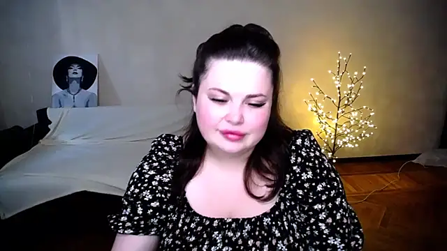 Emily Mo online show from 06.14.26