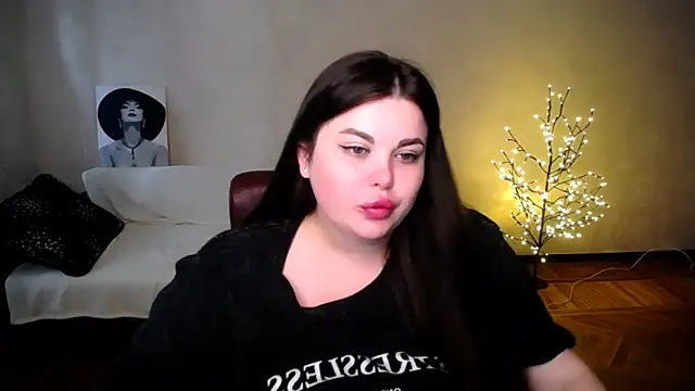 Emily Mo online show from 06.19.26