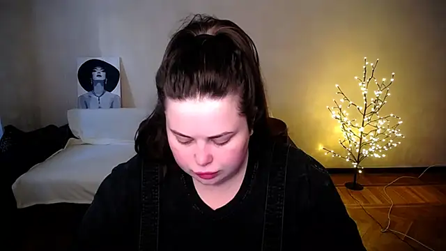 Emily Mo online show from 06.21.26