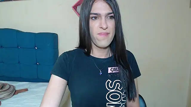 Snapshot of sweet1Girl chatting on 12.14.25 sweet1Girl online show from 12.14.25