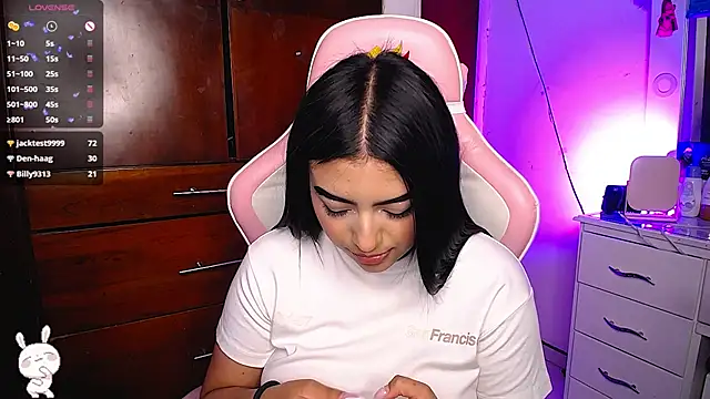 Snapshot of eva_six chatting on 01.25.25 eva six online show from 01.25.25