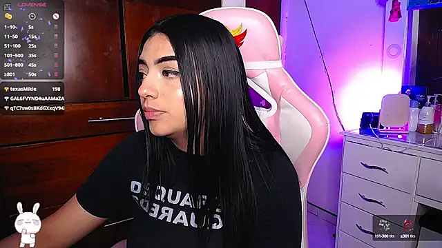 Snapshot of eva_six chatting on 02.21.25 eva six online show from 02.21.25