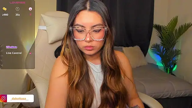 dakottaa  online show from 03.11.26