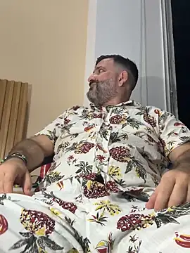 Snapshot of Maxi_TheBigDaddy chatting on 06.15.26 Maxi TheBigDaddy online show from 06.15.26