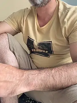 Snapshot of Maxi_TheBigDaddy chatting on 06.18.26 Maxi TheBigDaddy online show from 06.18.26