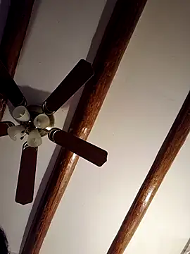 Snapshot of Thicknjuicy1986 chatting on 03.16.26 Thicknjuicy1986 online show from 03.16.26