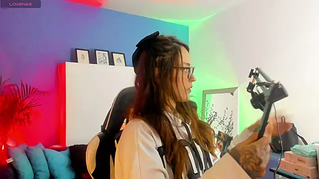 Megan inked online show from 05.06.26