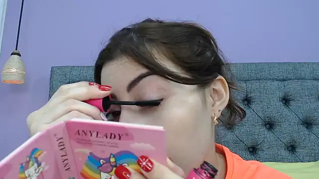 LilaSuni online show from 12.12.24