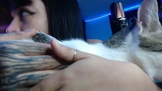 Snapshot of shy_katy_ chatting on 01.24.25 shy katy online show from 01.24.25