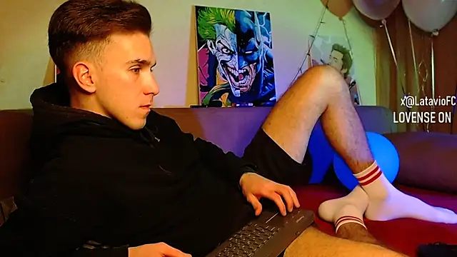 Snapshot of Midnighter_ chatting on 12.07.24 Midnighter  online show from 12.07.24