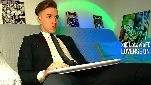 Midnighter  online show from 05.22.26