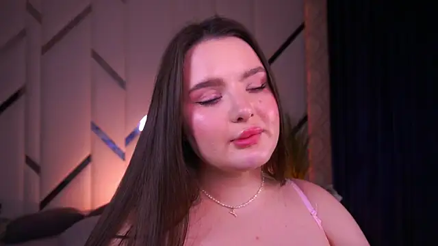 CuteAmberr online show from 02.23.25