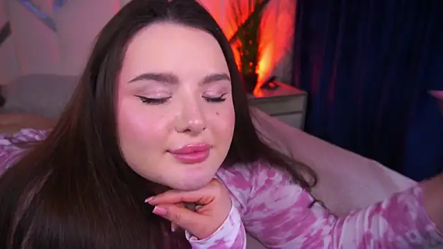 CuteAmberr online show from 03.11.25