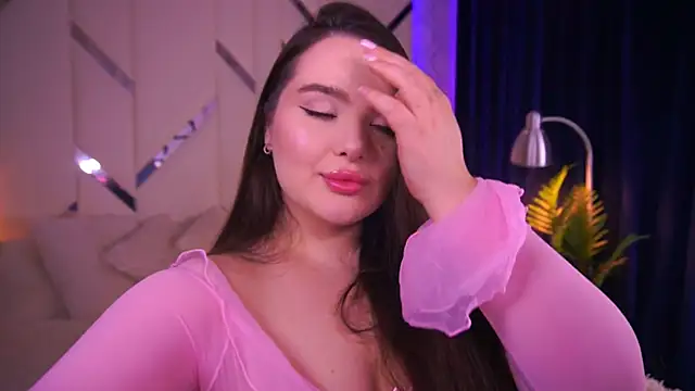 CuteAmberr online show from 10.27.25