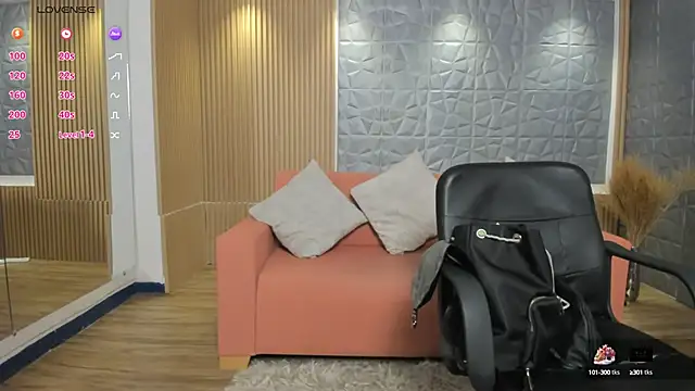 Snapshot of charlottewhitte chatting on 01.30.25 charlottewhitte online show from 01.30.25