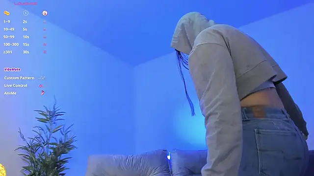 Snapshot of charlottewhitte chatting on 02.13.25 charlottewhitte online show from 02.13.25