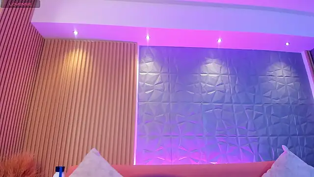 Snapshot of charlottewhitte chatting on 03.03.25 charlottewhitte online show from 03.03.25