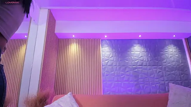 Snapshot of charlottewhitte chatting on 03.13.25 charlottewhitte online show from 03.13.25