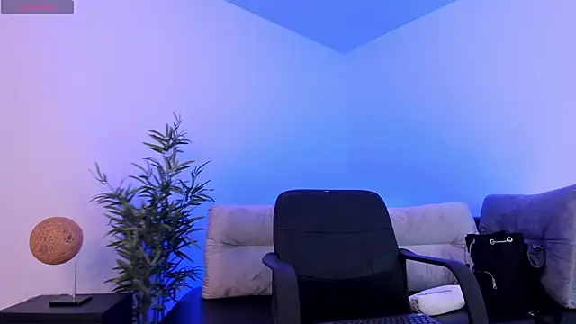 Snapshot of charlottewhitte chatting on 03.15.25 charlottewhitte online show from 03.15.25