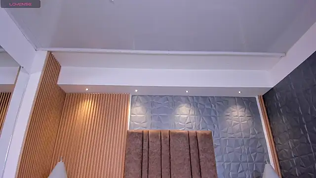 Snapshot of charlottewhitte chatting on 11.07.25 charlottewhitte online show from 11.07.25