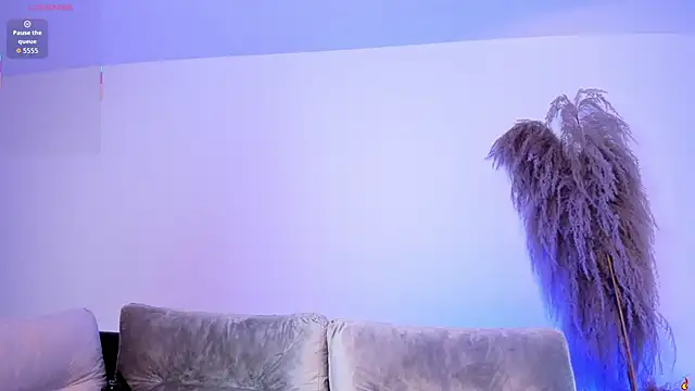 Snapshot of charlottewhitte chatting on 11.30.25 charlottewhitte online show from 11.30.25