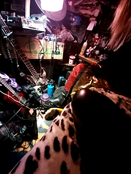 Snapshot of JJBATS chatting on 02.18.26 JJBATS online show from 02.18.26