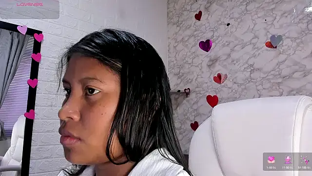 lunahot  07 online show from 02.20.25