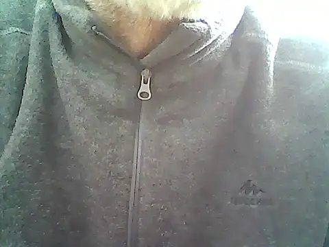 Snapshot of xcimeru chatting on 02.01.25 xcimeru online show from 02.01.25