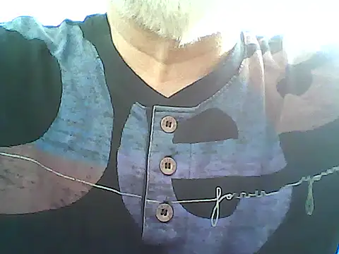 Snapshot of xcimeru chatting on 02.21.25 xcimeru online show from 02.21.25