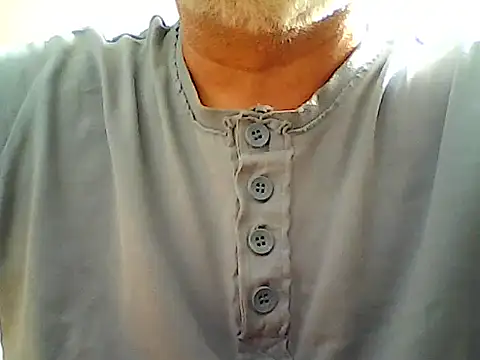 Snapshot of xcimeru chatting on 02.22.25 xcimeru online show from 02.22.25