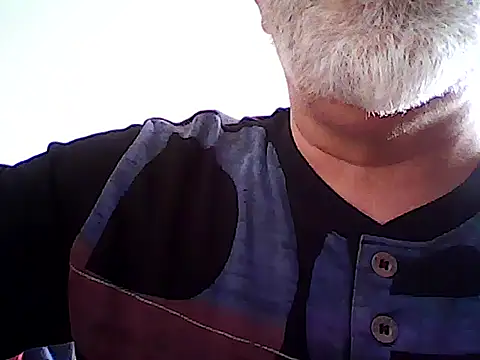 Snapshot of xcimeru chatting on 03.07.25 xcimeru online show from 03.07.25