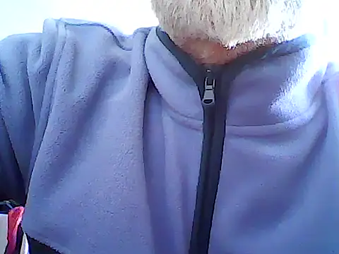 Snapshot of xcimeru chatting on 03.11.25 xcimeru online show from 03.11.25