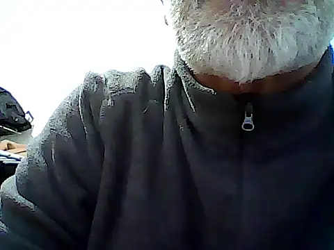 Snapshot of xcimeru chatting on 03.12.25 xcimeru online show from 03.12.25