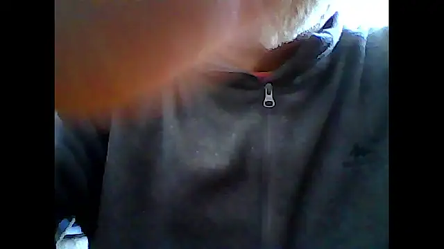 Snapshot of xcimeru chatting on 09.26.25 xcimeru online show from 09.26.25