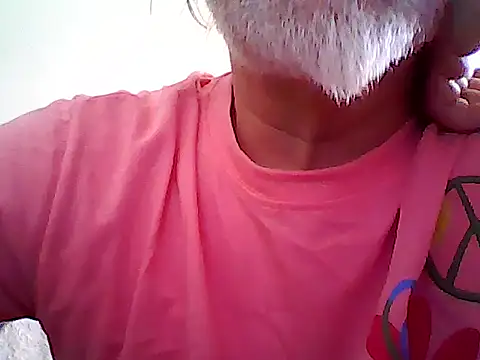 Snapshot of xcimeru chatting on 05.22.26 xcimeru online show from 05.22.26