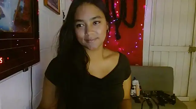 Chiara petterson online show from 01.10.25