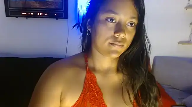 Chiara petterson online show from 02.22.25