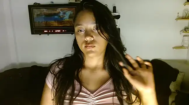 Chiara petterson online show from 03.03.25