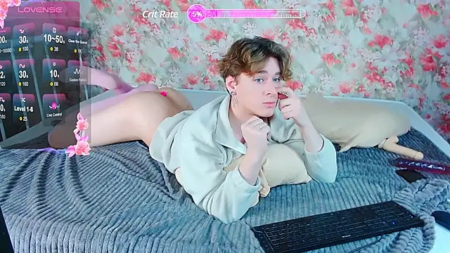Snapshot of _YummyTony_ chatting on 03.15.25 YummyTony online show from 03.15.25